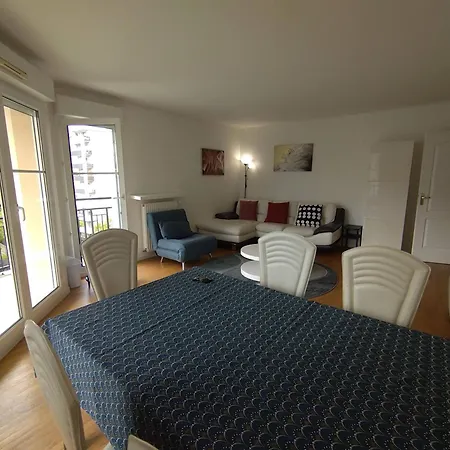 Cozy 3 Bedrooms Balcony La Defense Parking كوربوفوا