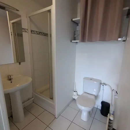 شقة Cozy 3 Bedrooms Balcony La Defense Parking كوربوفوا